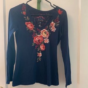 Sundance Embroidered floral top